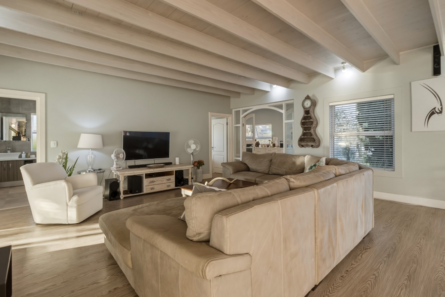 4 Bedroom Property for Sale in Croydon Vineyard Estate Western Cape